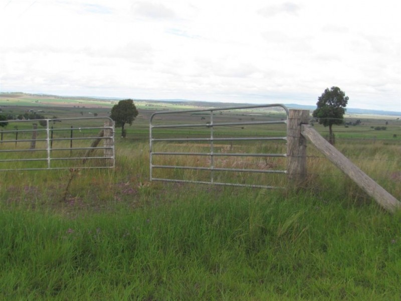 54 Hentschel Rd, Mount Marshall QLD 4362