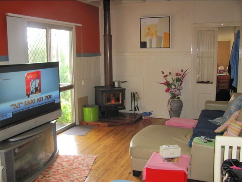 93 Horsman Rd, Warwick QLD 4370