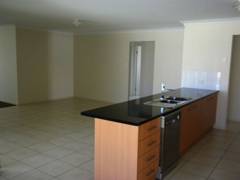 199 Ogilvie Rd, Warwick QLD 4370