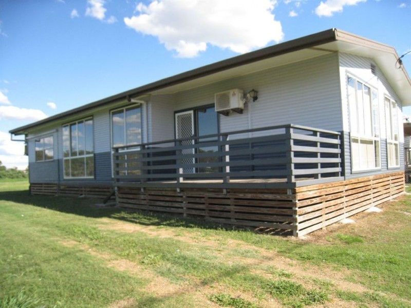 256 East St, Warwick QLD 4370