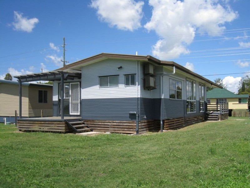 256 East St, Warwick QLD 4370