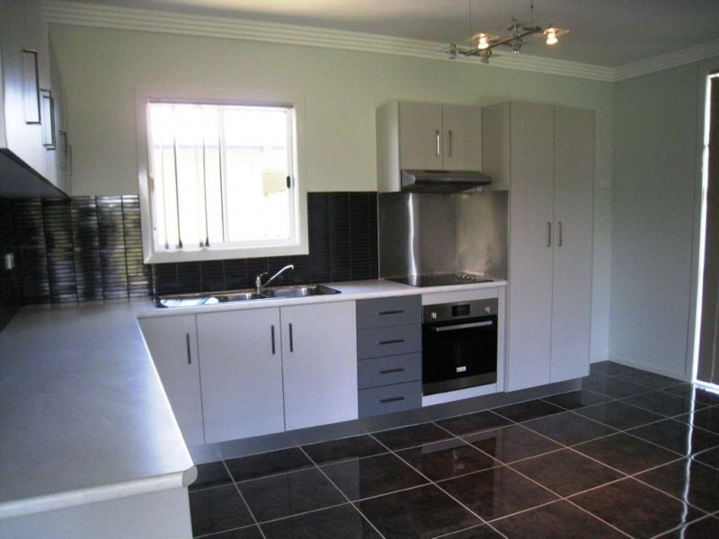 256 East St, Warwick QLD 4370