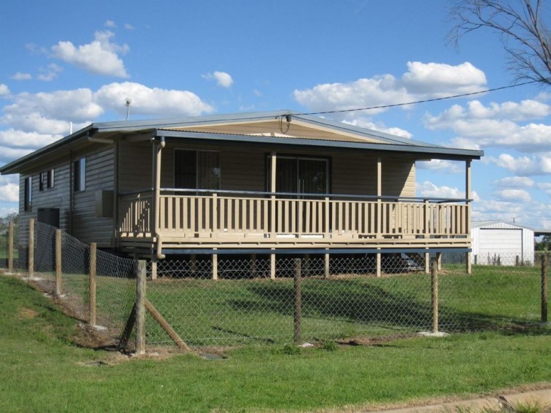 258 East St, Warwick QLD 4370