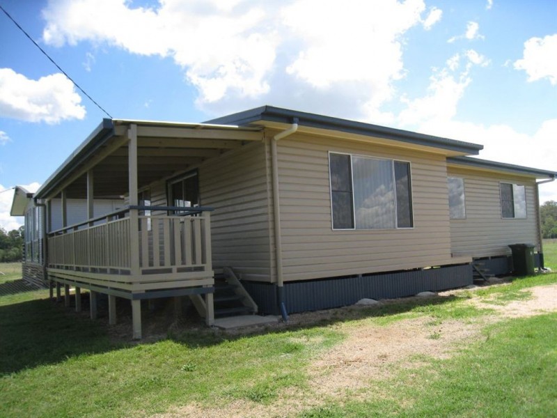 258 East St, Warwick QLD 4370