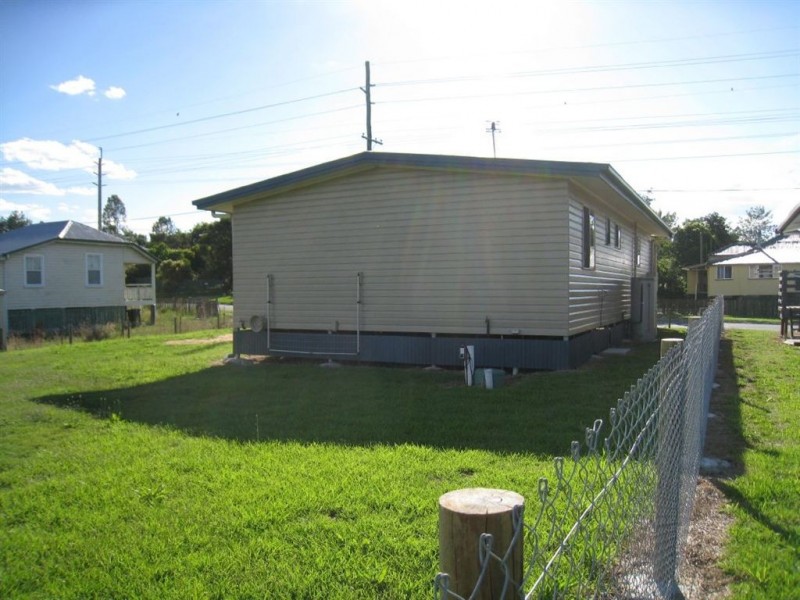 258 East St, Warwick QLD 4370