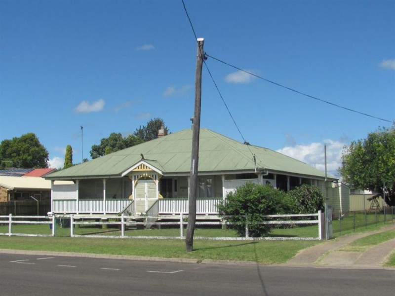 92 Fitzroy St, Warwick QLD 4370