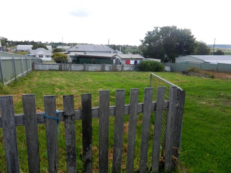 5 Wallace St, Warwick QLD 4370