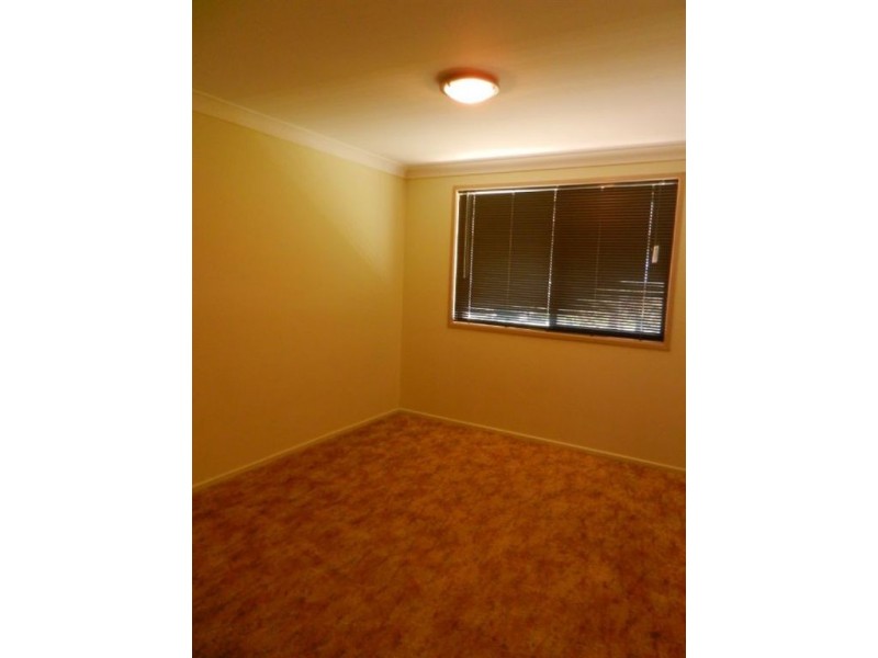 10 Furness Cr, Warwick QLD 4370