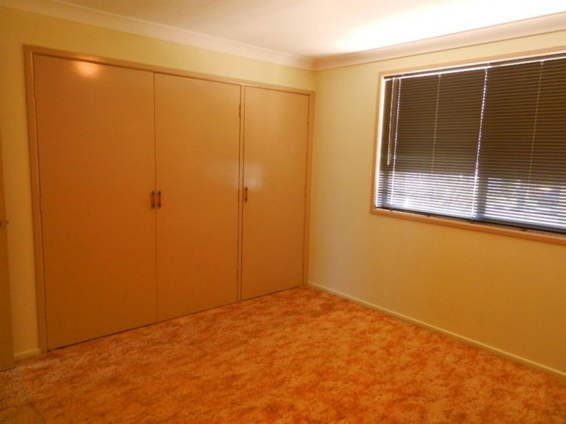 10 Furness Cr, Warwick QLD 4370