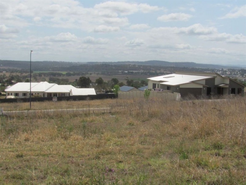 99 Glen Rd, Warwick QLD 4370
