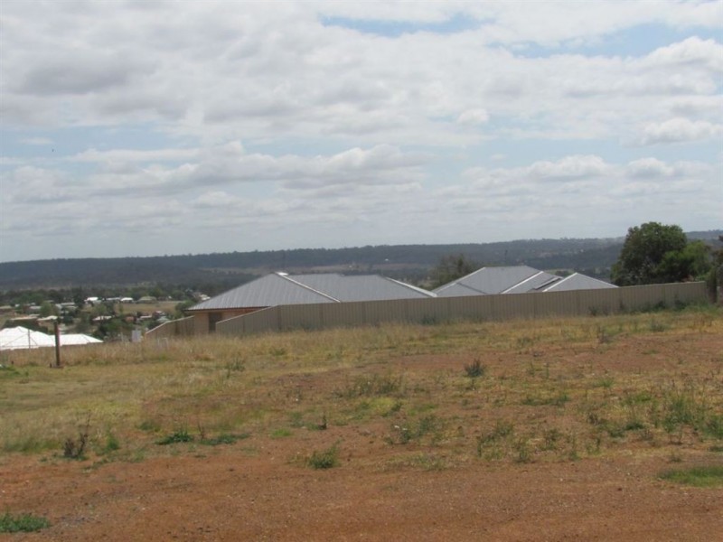 99 Glen Rd, Warwick QLD 4370