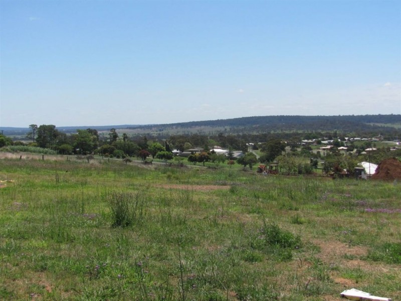 99 Glen Rd, Warwick QLD 4370