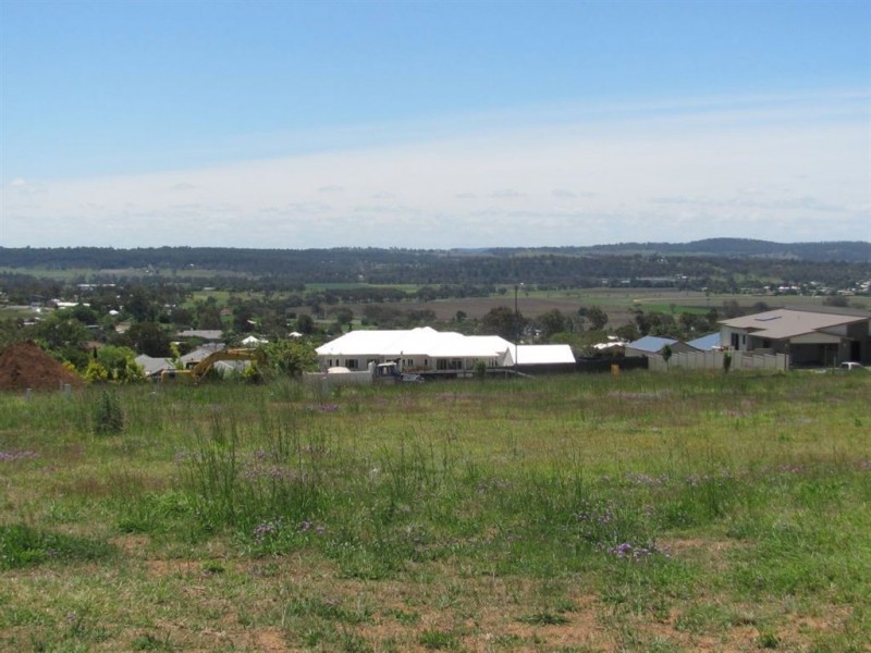 99 Glen Rd, Warwick QLD 4370