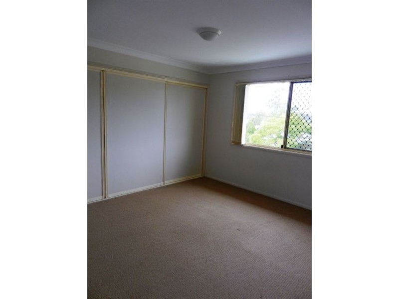 11C Leslie St, Warwick QLD 4370