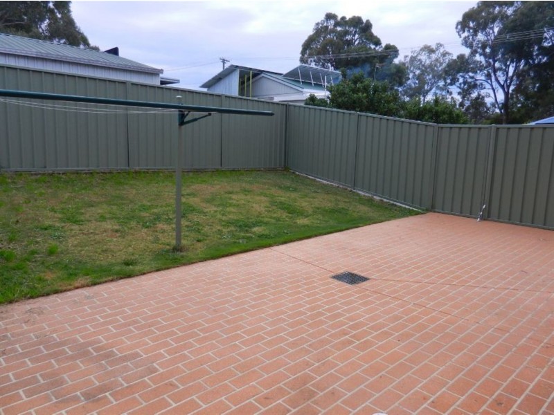 11C Leslie St, Warwick QLD 4370