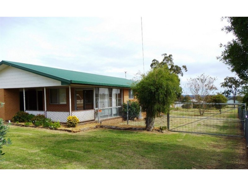 19 Shilliday St, Warwick QLD 4370