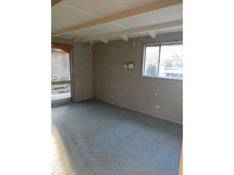 21 Myrtle Ave, Warwick QLD 4370