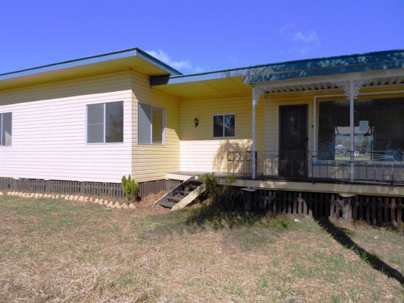 46-48 Acacia St, Killarney QLD 4373