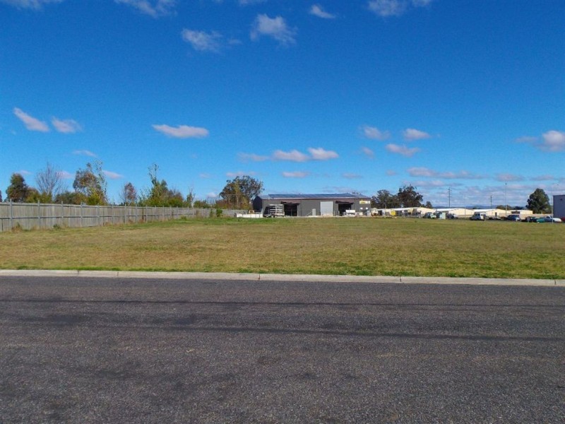 2-4 Betta Place, Warwick QLD 4370