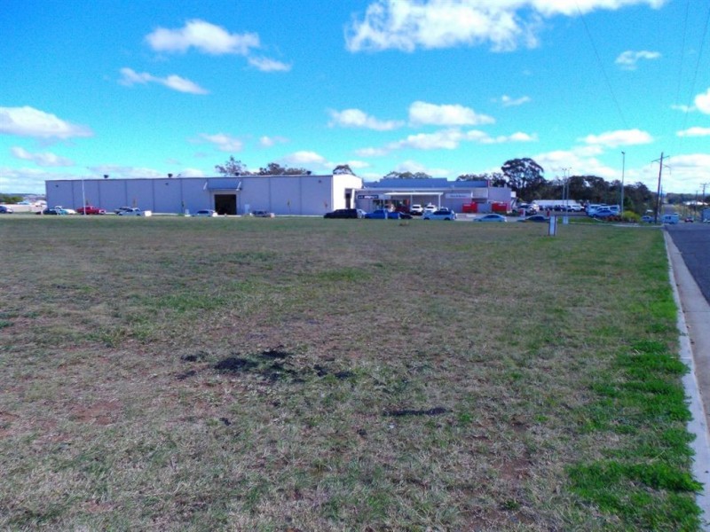 10-12 Betta Place, Warwick QLD 4370