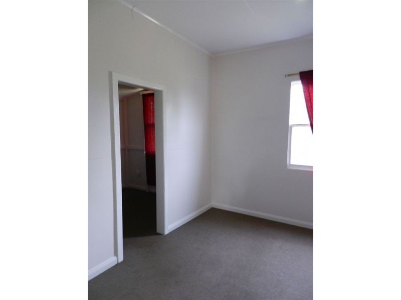 6 Marshall St, Warwick QLD 4370