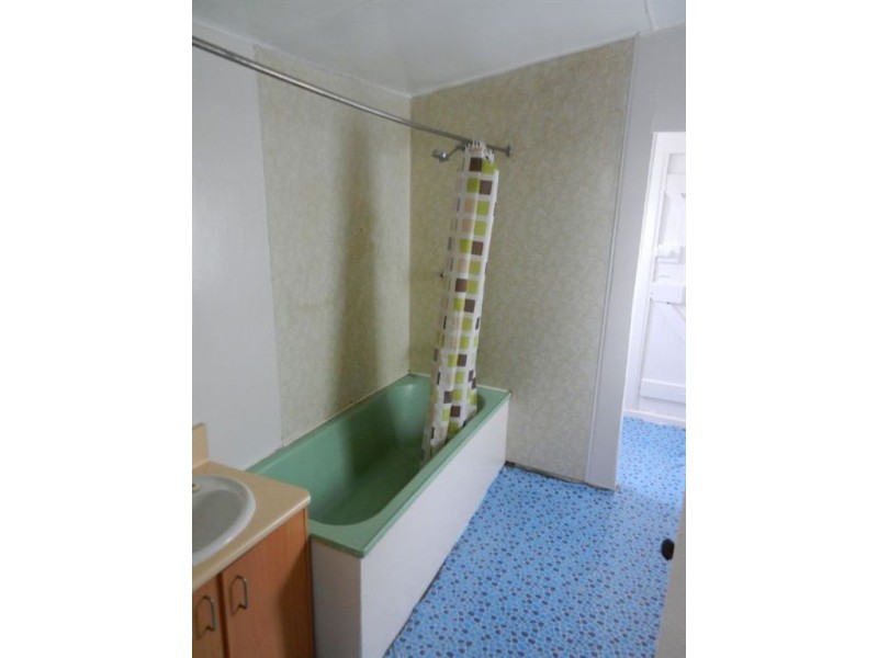 6 Marshall St, Warwick QLD 4370