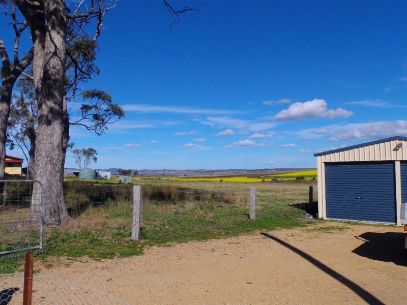 522 Roona Rd, Junabee QLD 4370