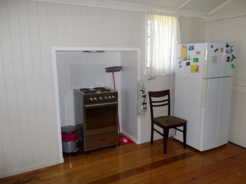 7 Short St, Warwick QLD 4370