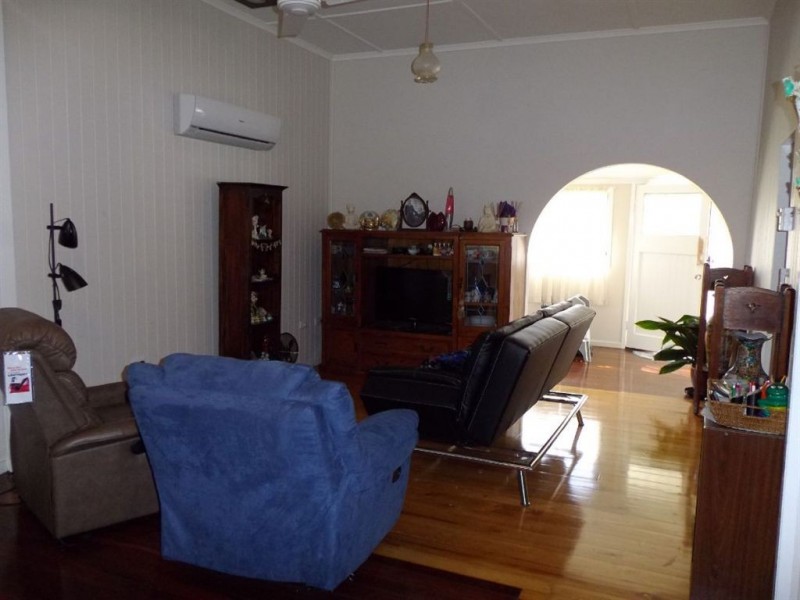 7 Short St, Warwick QLD 4370