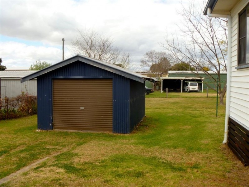 14 Gore Street, Warwick QLD 4370