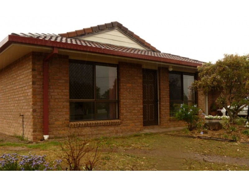 2/2 Hollins Court, Warwick QLD 4370