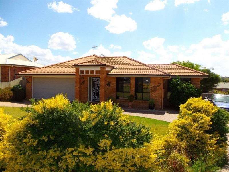 30 Boronia Dve, Warwick QLD 4370