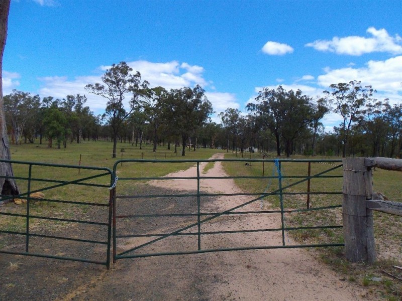 122 College Green Rd, Clifton QLD 4361