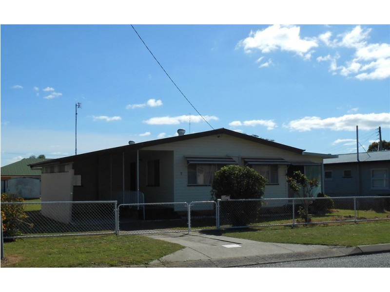 7 Stacey Street, Warwick QLD 4370