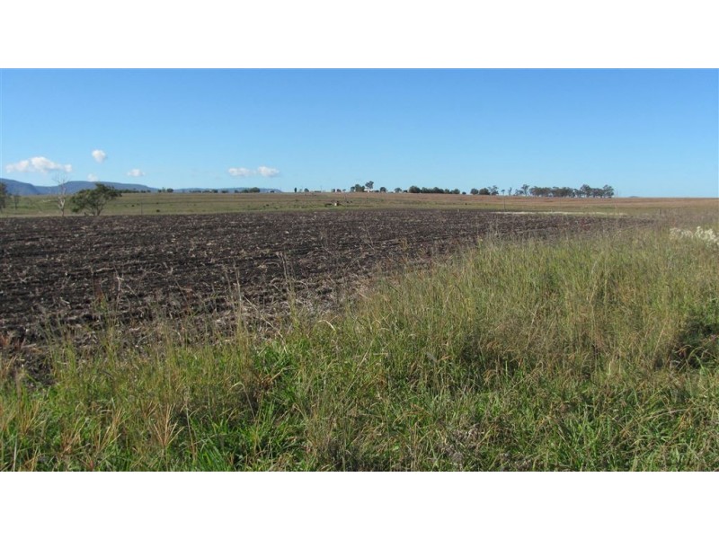 Junabee QLD 4370
