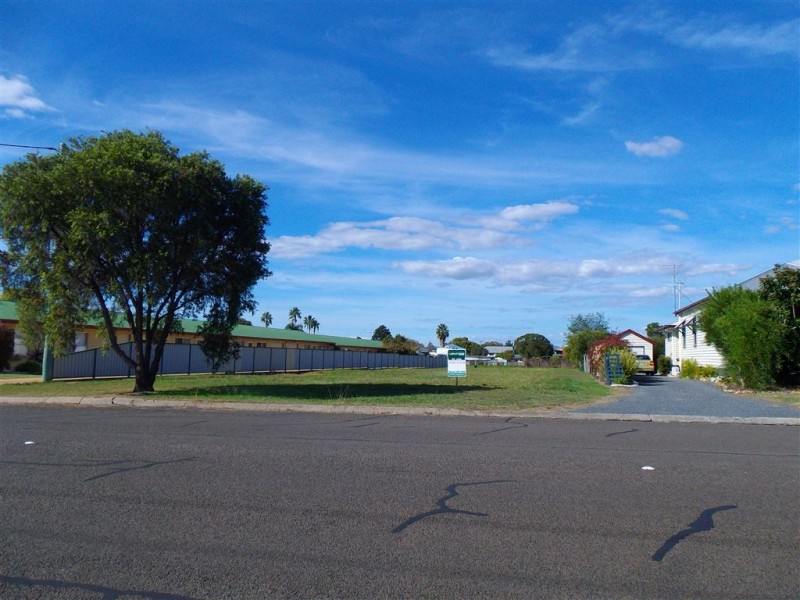 46 Canning St, Warwick QLD 4370