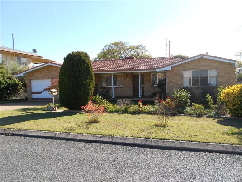 3 Wilkinson St, Warwick QLD 4370