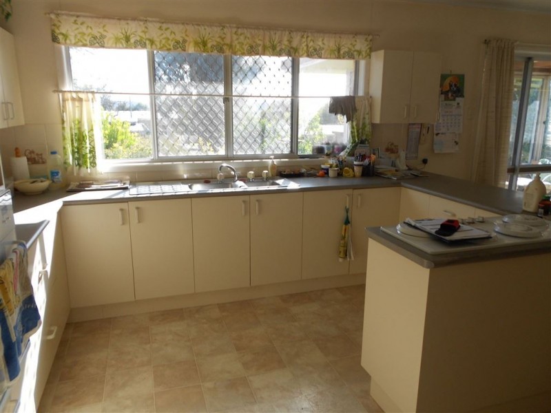 3 Wilkinson St, Warwick QLD 4370