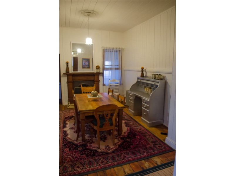 89 Albion St, Warwick QLD 4370