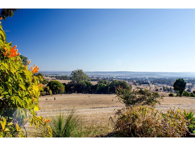 307 Glen Rd (454 Bracker Rd), Warwick QLD 4370