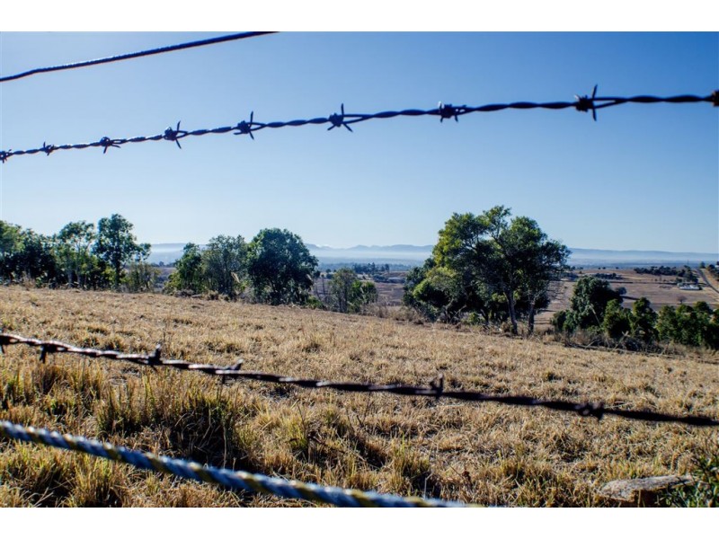 307 Glen Rd (454 Bracker Rd), Warwick QLD 4370