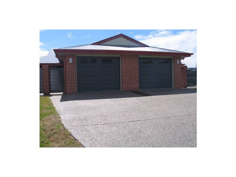 1/6 Charisma Court, Warwick QLD 4370