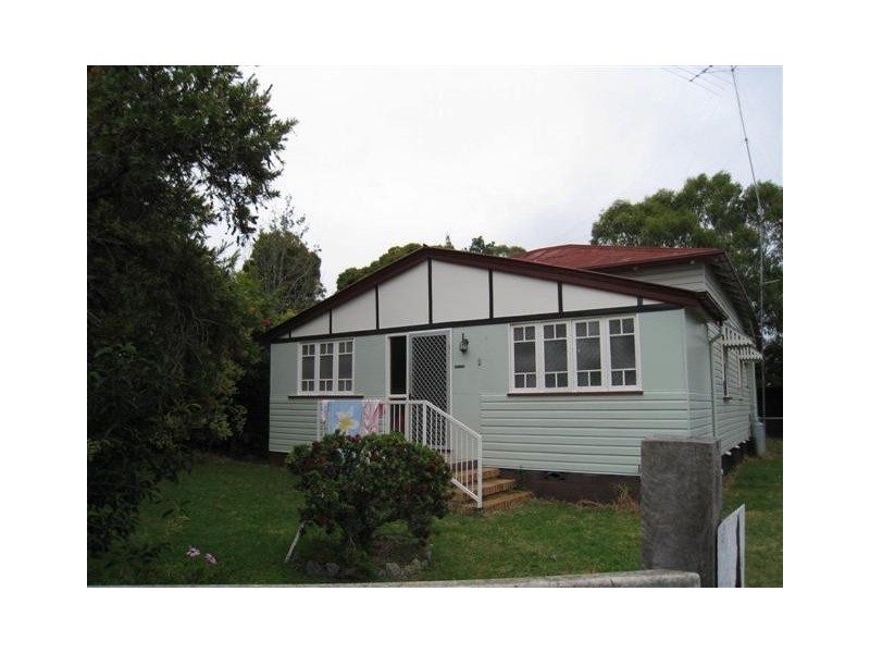 25 Myrtle Ave, Warwick QLD 4370