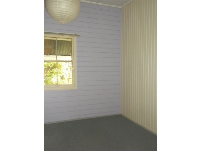 25 Myrtle Ave, Warwick QLD 4370