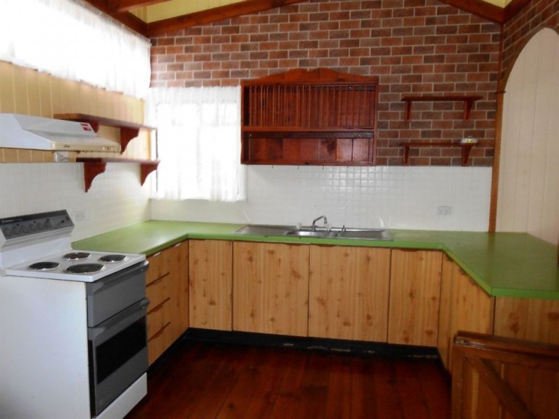 120 Pratten, Warwick QLD 4370