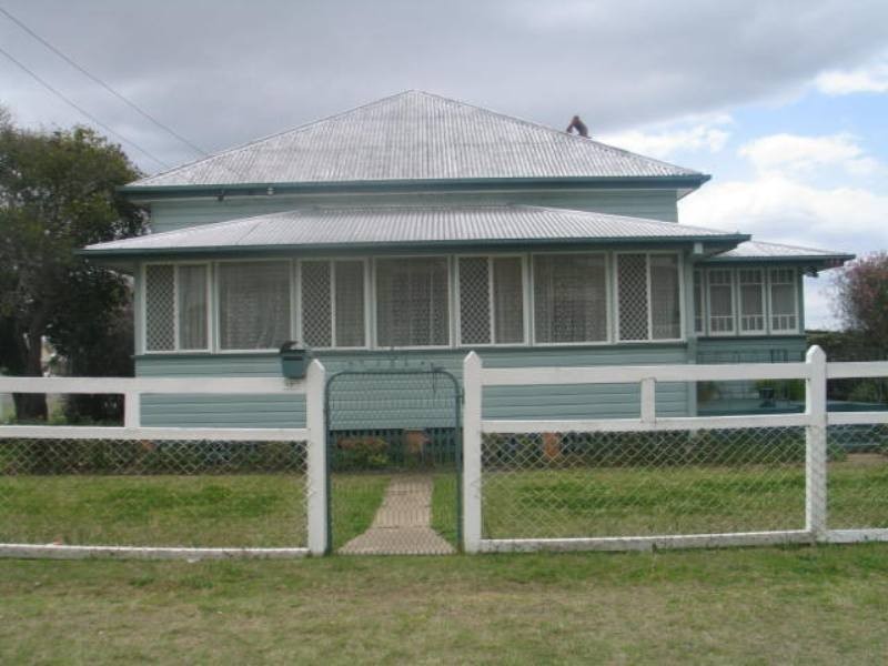 17 Wood Street, Warwick QLD 4370