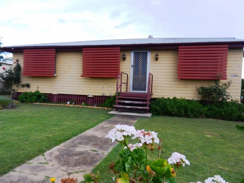 2 Miller Street, Warwick QLD 4370