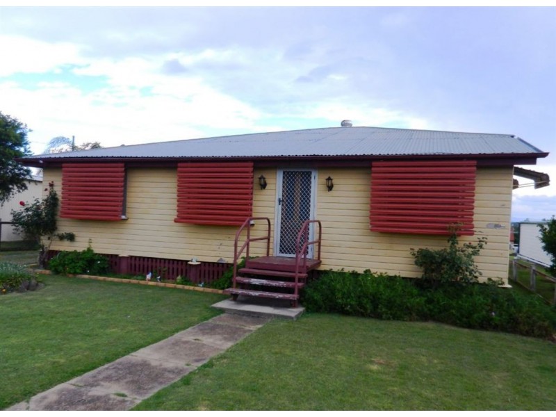 2 Miller Street, Warwick QLD 4370