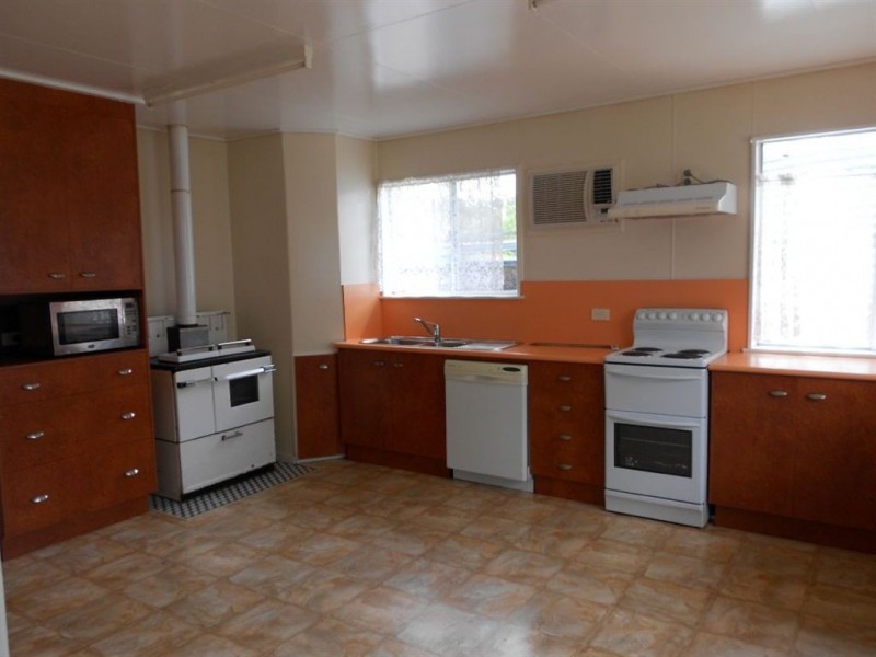12 Horsman Road, Warwick QLD 4370