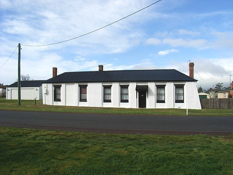 30 Pedder Street, Campbell Town TAS 7210